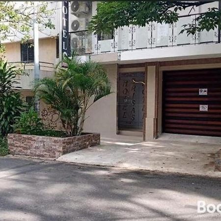 Hotel Brisas ميديلين المظهر الخارجي الصورة