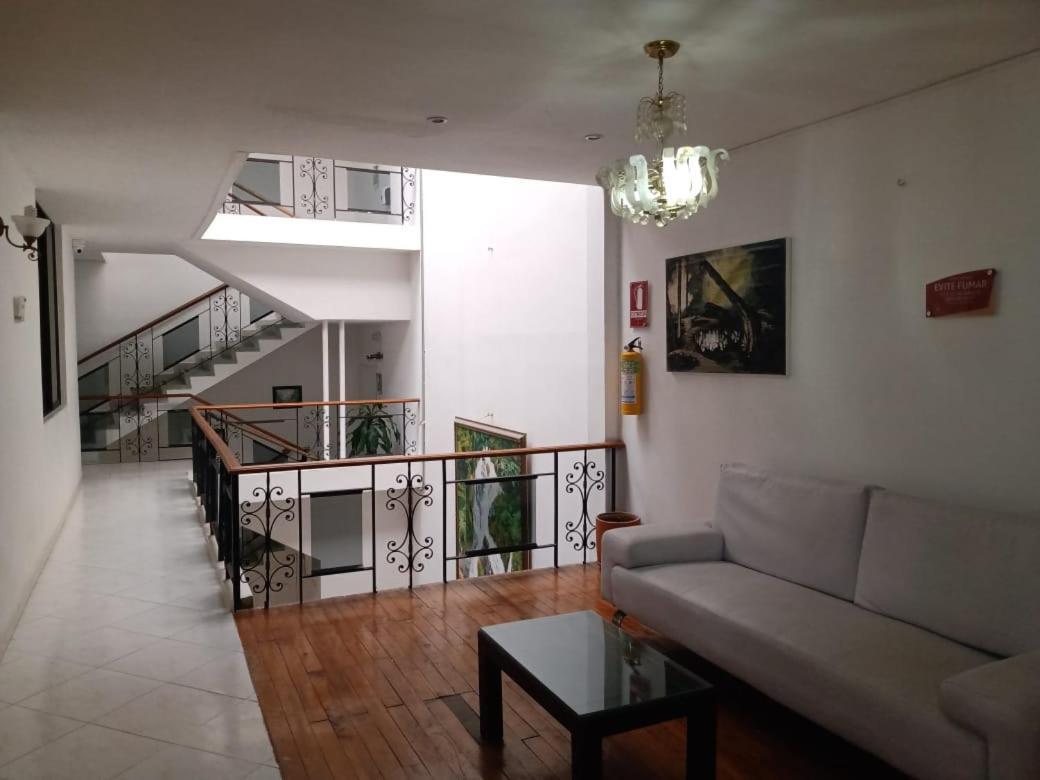 Hotel Brisas ميديلين المظهر الخارجي الصورة