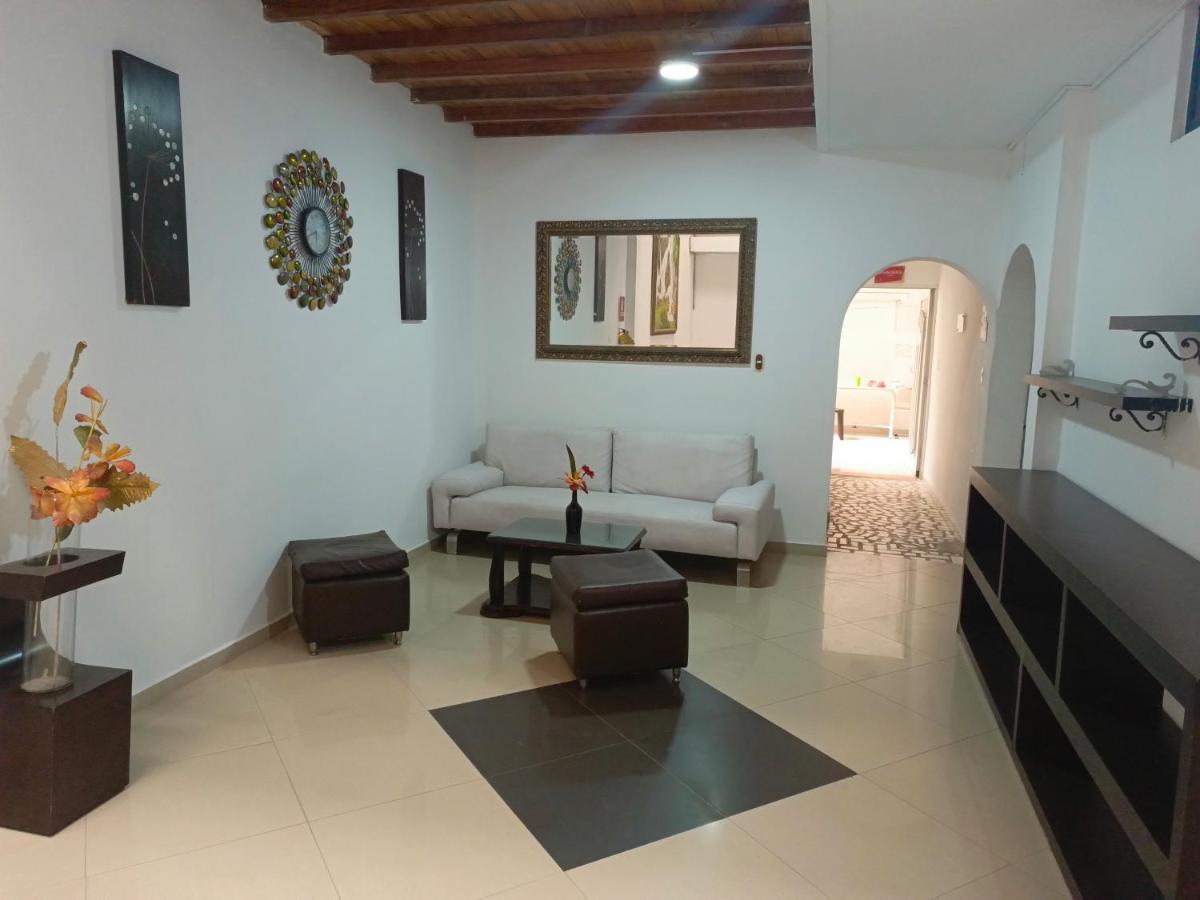 Hotel Brisas ميديلين المظهر الخارجي الصورة