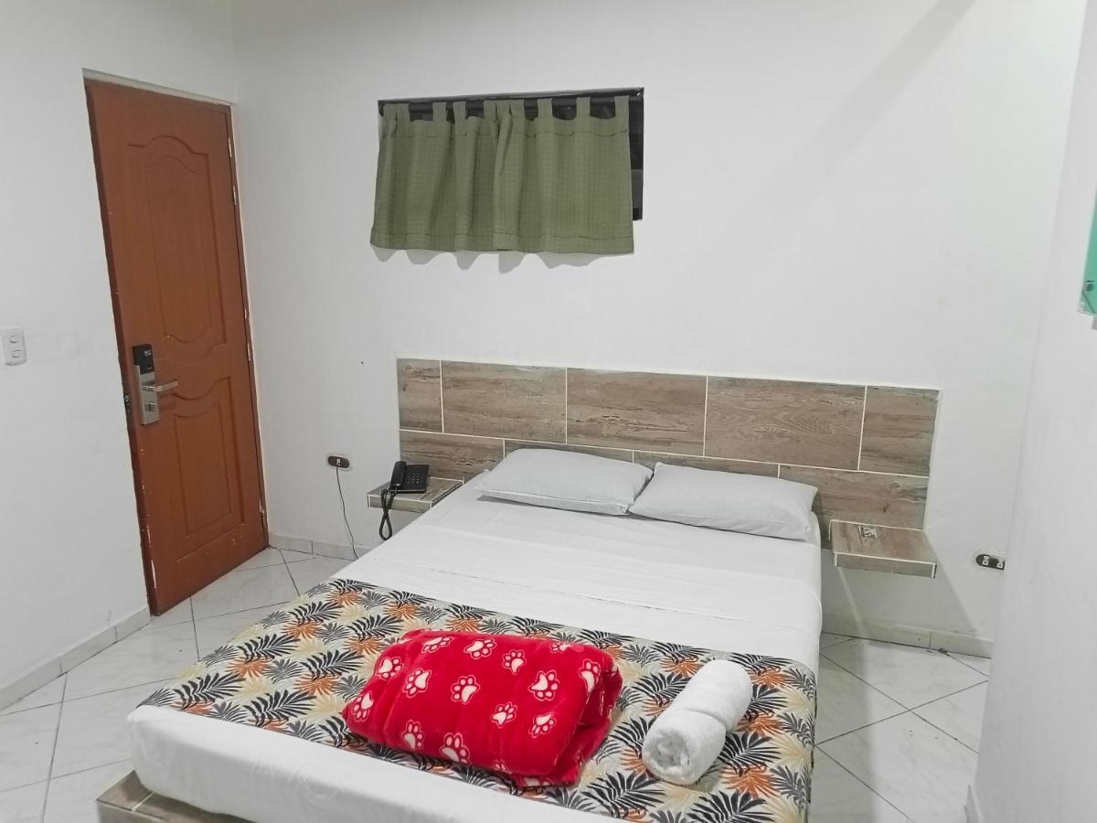 Hotel Brisas ميديلين المظهر الخارجي الصورة