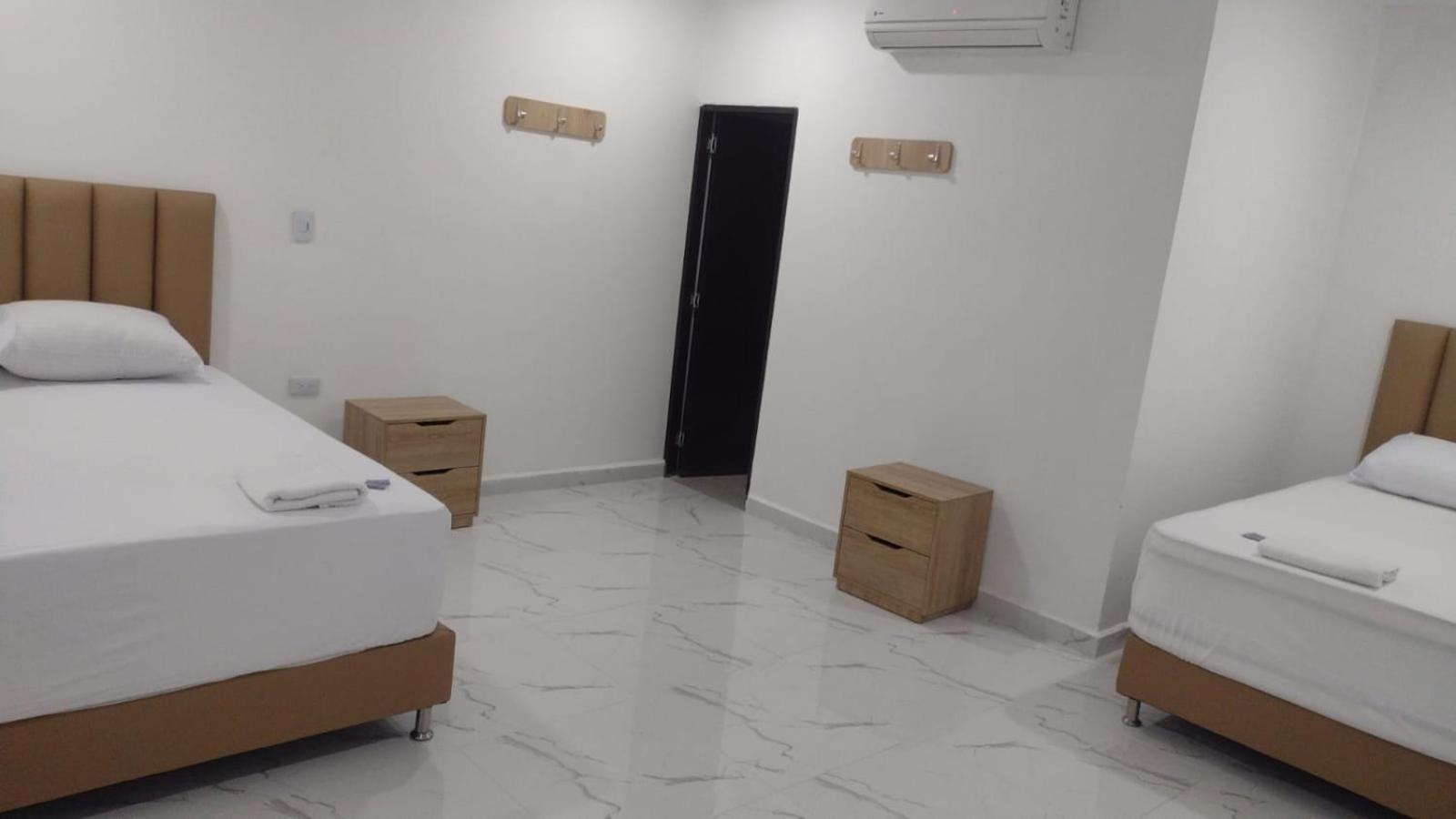 Hotel Brisas ميديلين المظهر الخارجي الصورة
